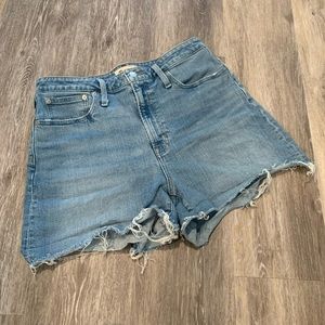 Madewell - curvy perfect vintage short